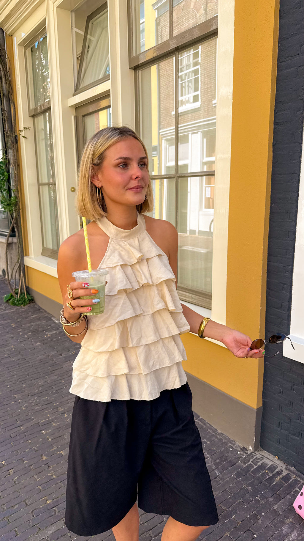 Ruffled top carmen